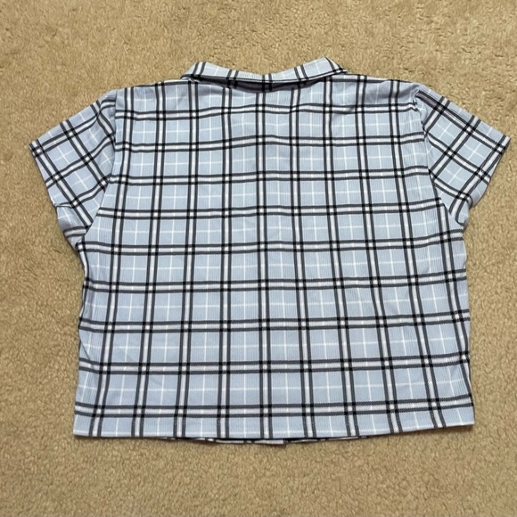 XL Just Polly button down crop top - Picture 5 of 5